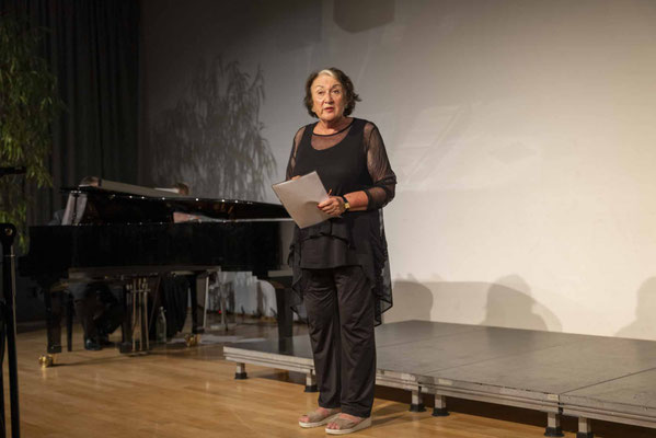 Ruth Frenk Bühne